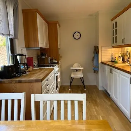 -flott Utsikt Mot Byen Villa Florvag