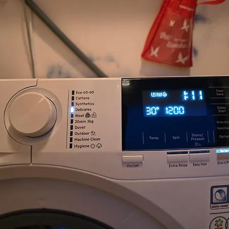 -flott Utsikt Mot Byen