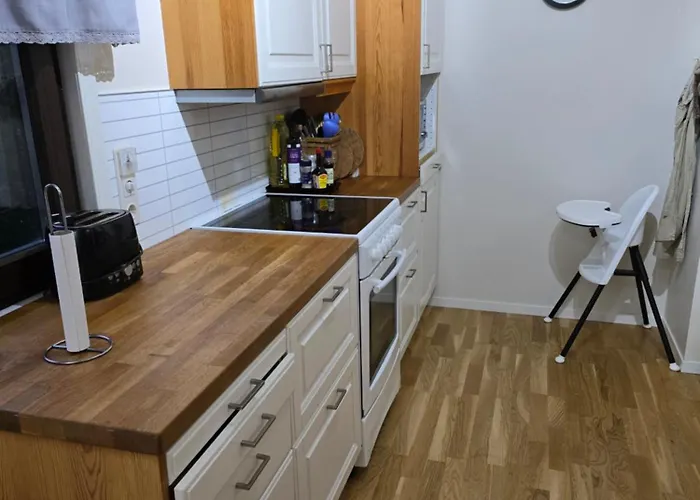 -flott Utsikt Mot Byen Florvag