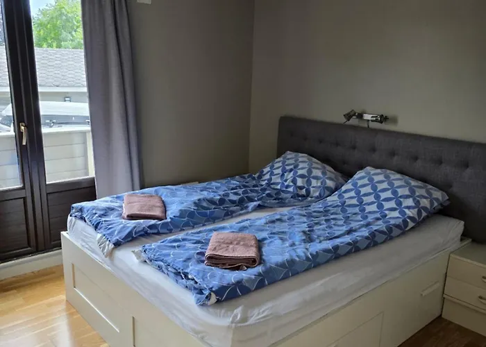 -flott Utsikt Mot Byen Villa Florvag