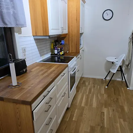 -flott Utsikt Mot Byen Florvag